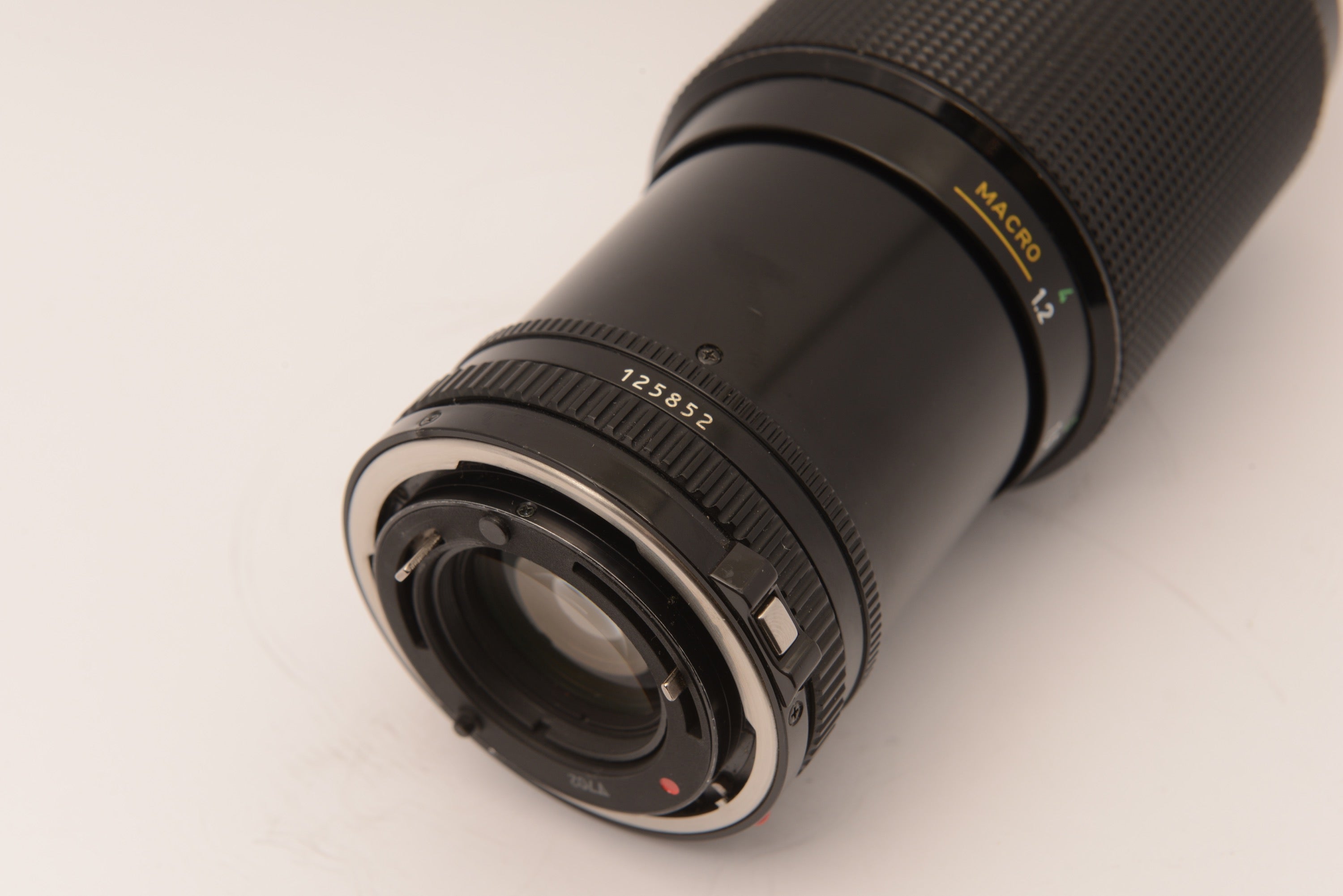Canon FD 70-210mm f/4 Zoom Lens – Very Good – product image 5
