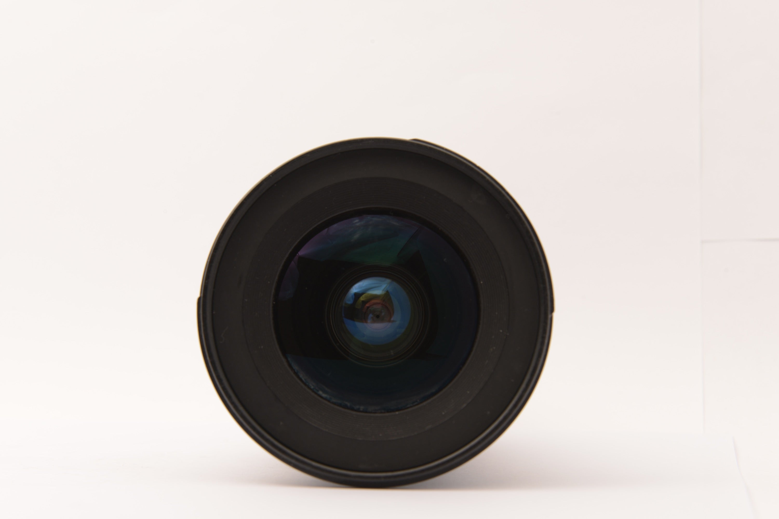Nikon AF Nikkor 18-35mm f/3.5-4.5D IF-ED Lens – Very Good – product image 2