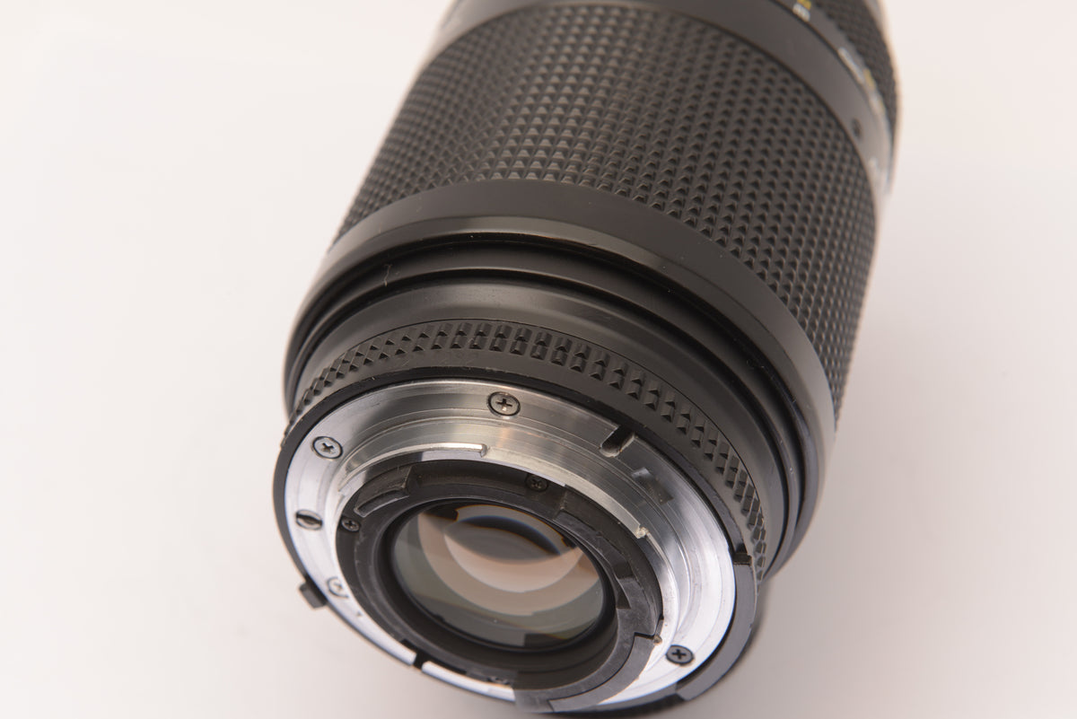 Nikon AF Nikkor 70-210mm f/4-5.6D Lens – product view 2