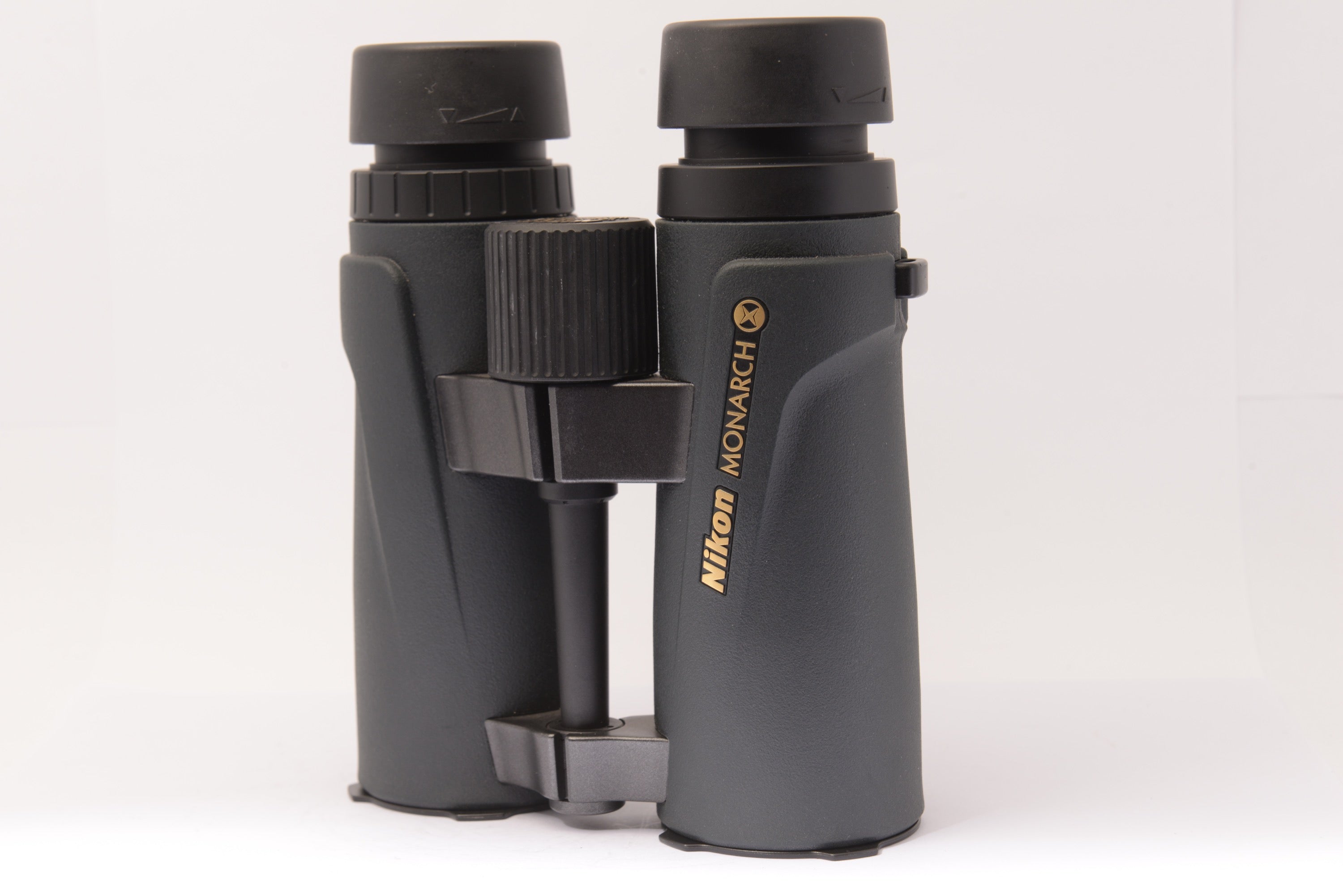 Nikon Monarch 10.5x45 Binoculars – Excellent – product image 6