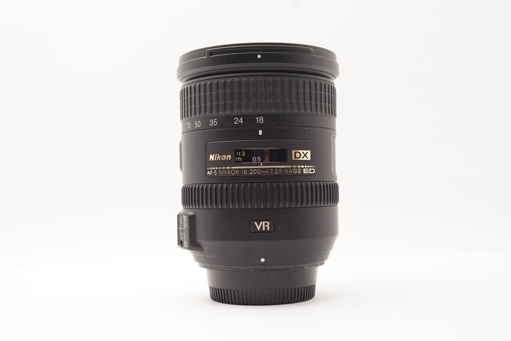 Nikon AF-S DX Nikkor 18-200mm f/3.5-5.6G ED VR II Lens
