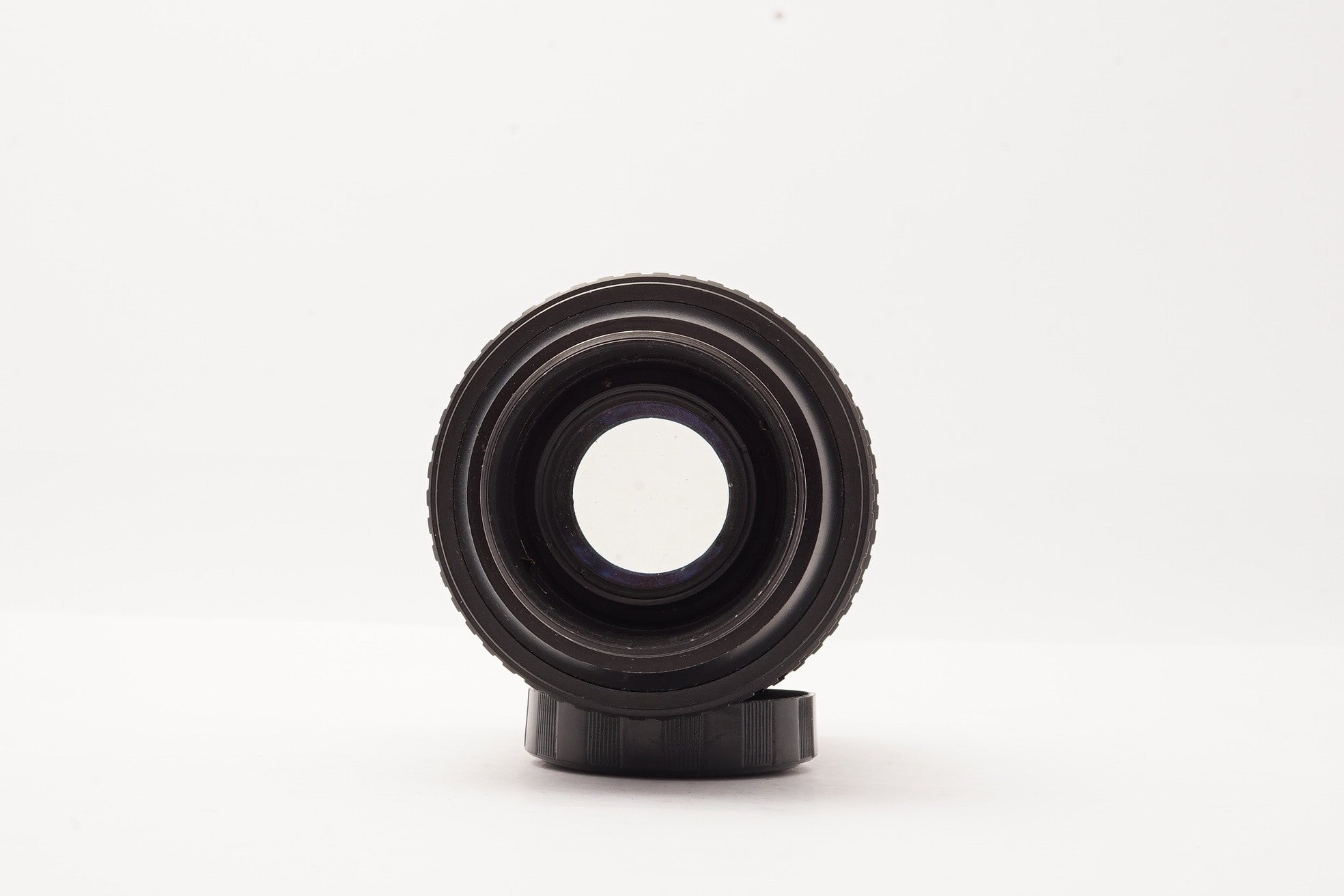Meyer-Optik Görlitz Orestor 135mm f/2.8 M42 Lens
