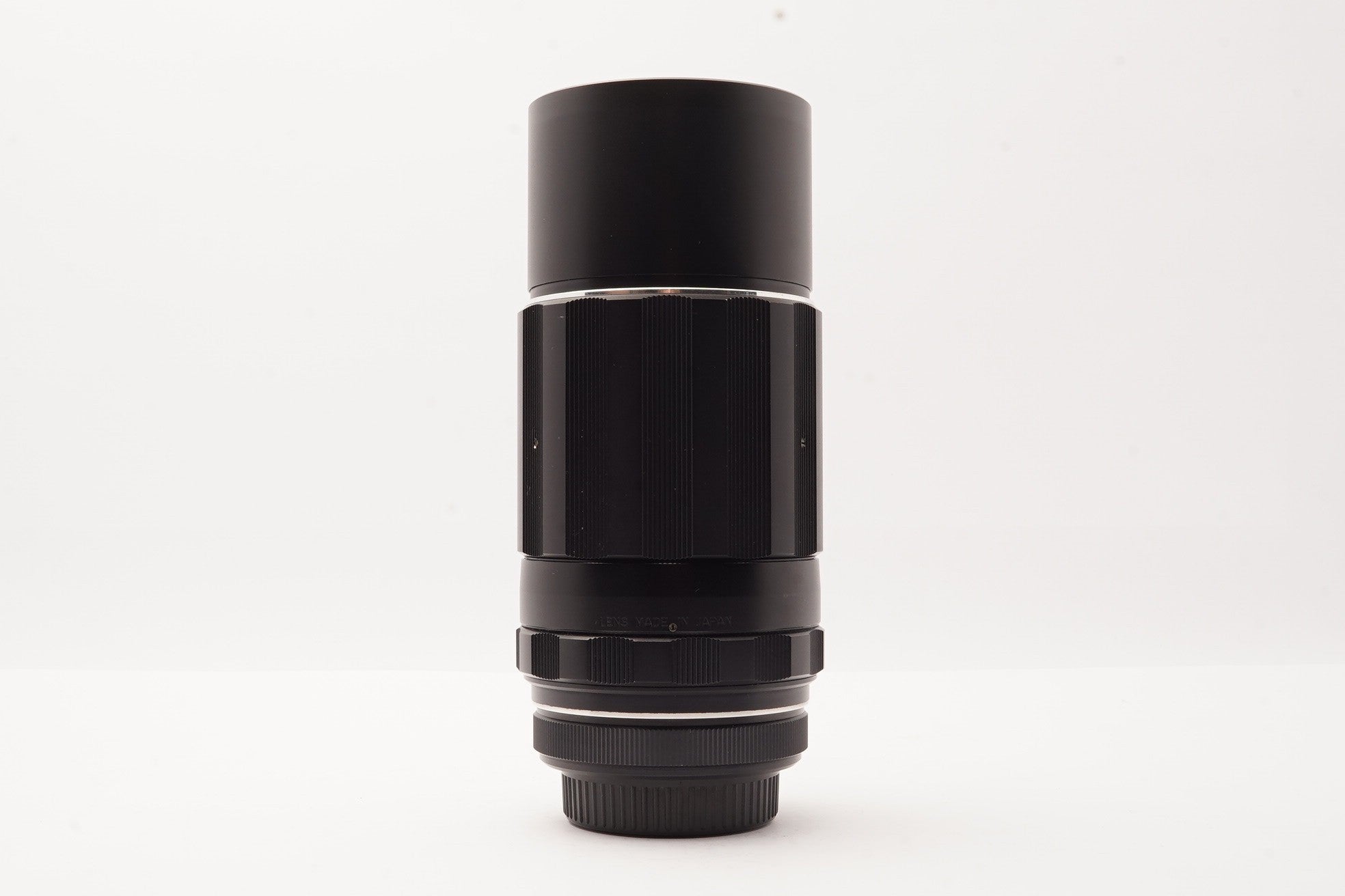 Asahi Pentax Super-Multi-Coated Takumar 200mm f/4 M42 Lens
