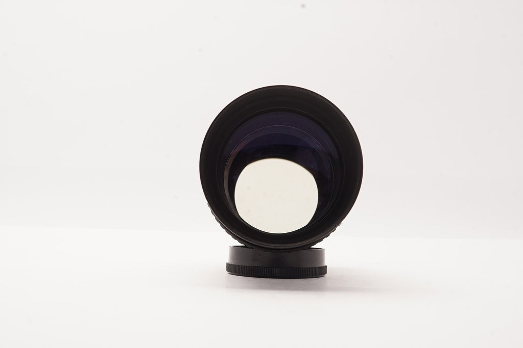 Meyer-Optik Görlitz Orestegor 200mm f/4 M42 Lens