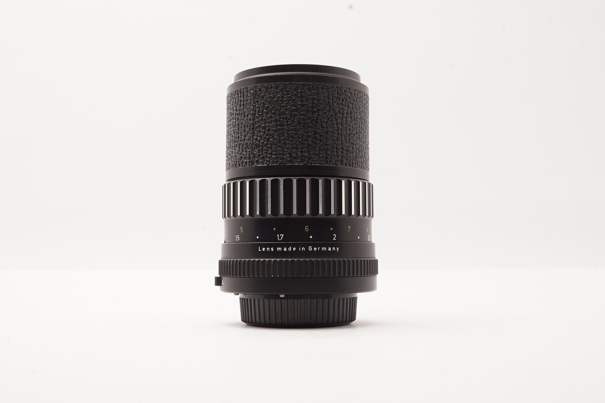 Schneider-Kreuznach Tele-Xenar Electric 135mm f/3.5 M42 Lens