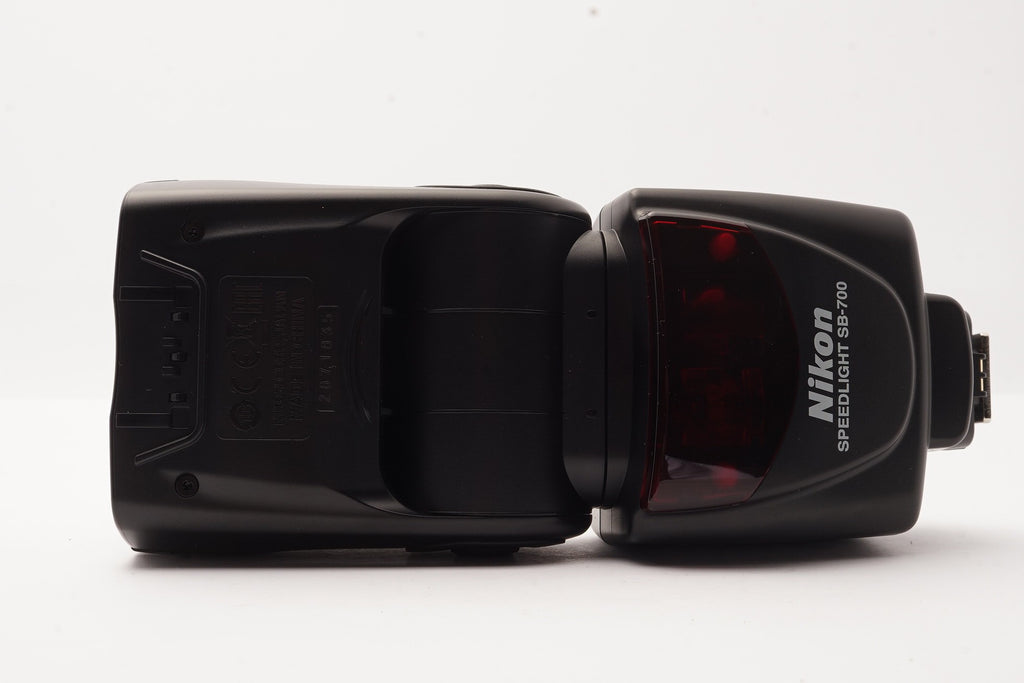 Nikon Speedlight SB-700 Flash