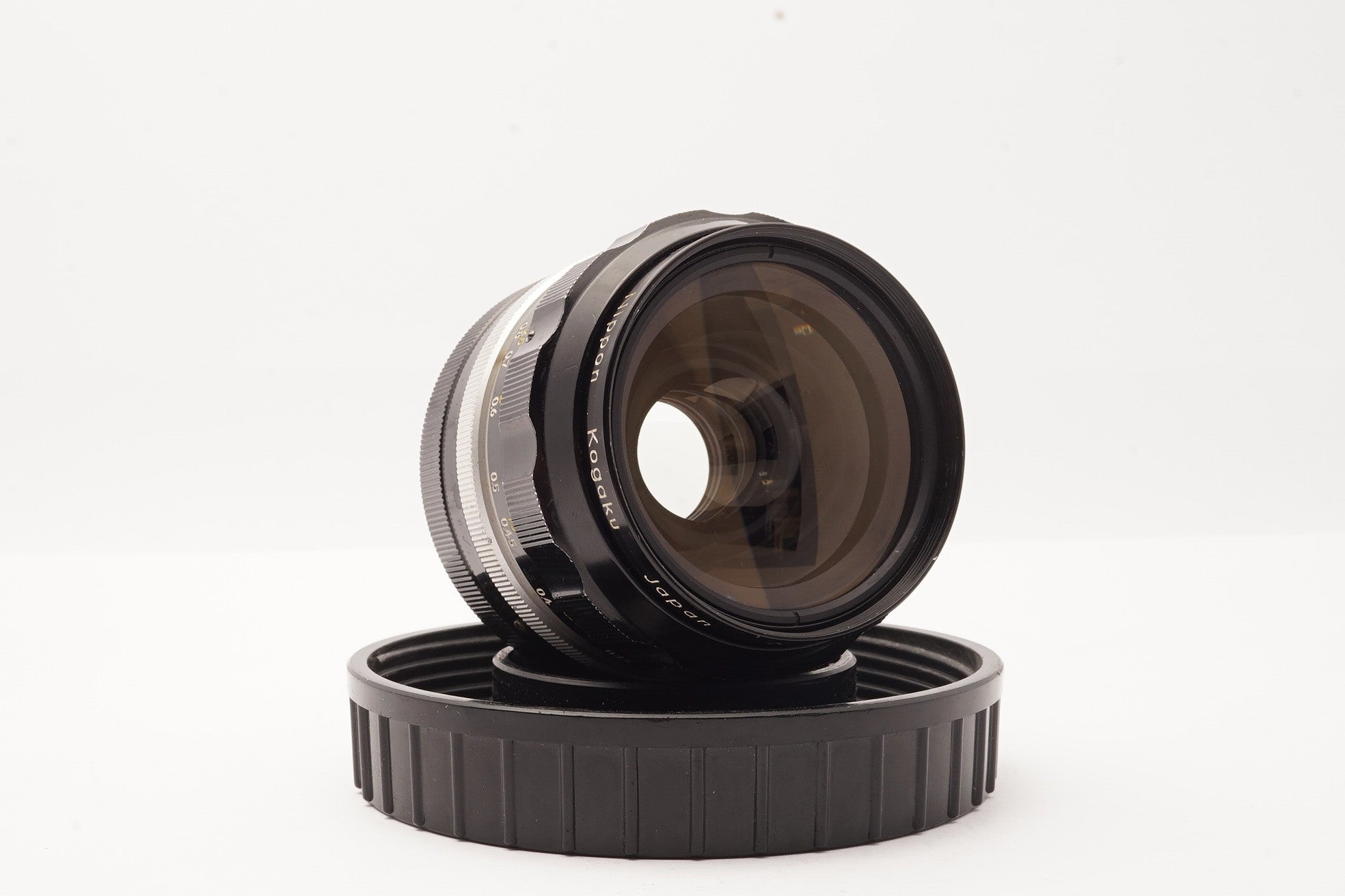Nikon Nikkor-O Auto 35mm f/2 Lens