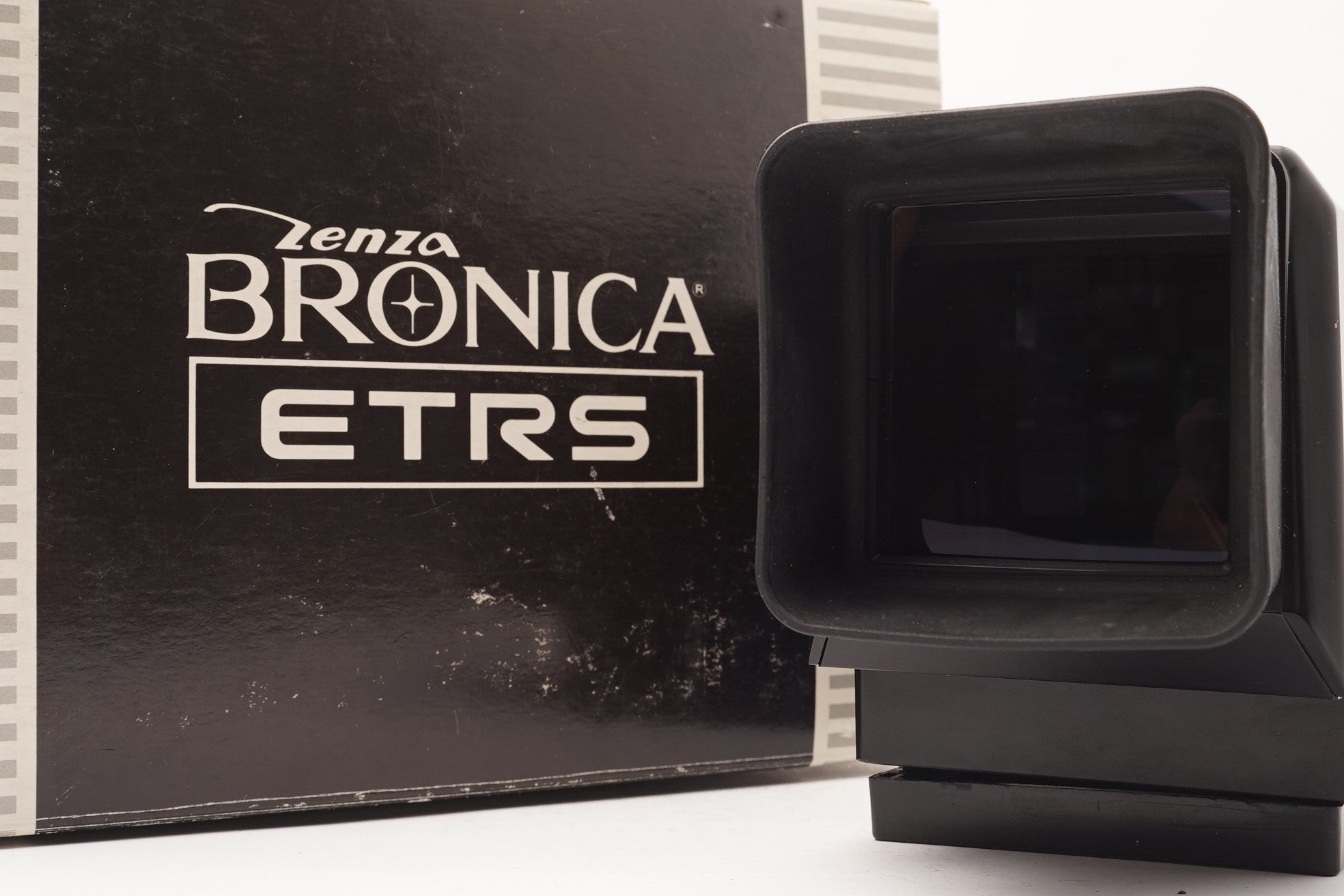 Zenza Bronica ETR Action Prism Finder – Boxed