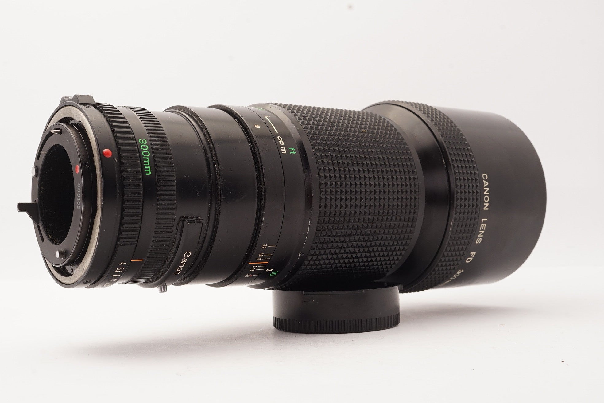 Canon FD 300mm f/4 Telephoto Lens
