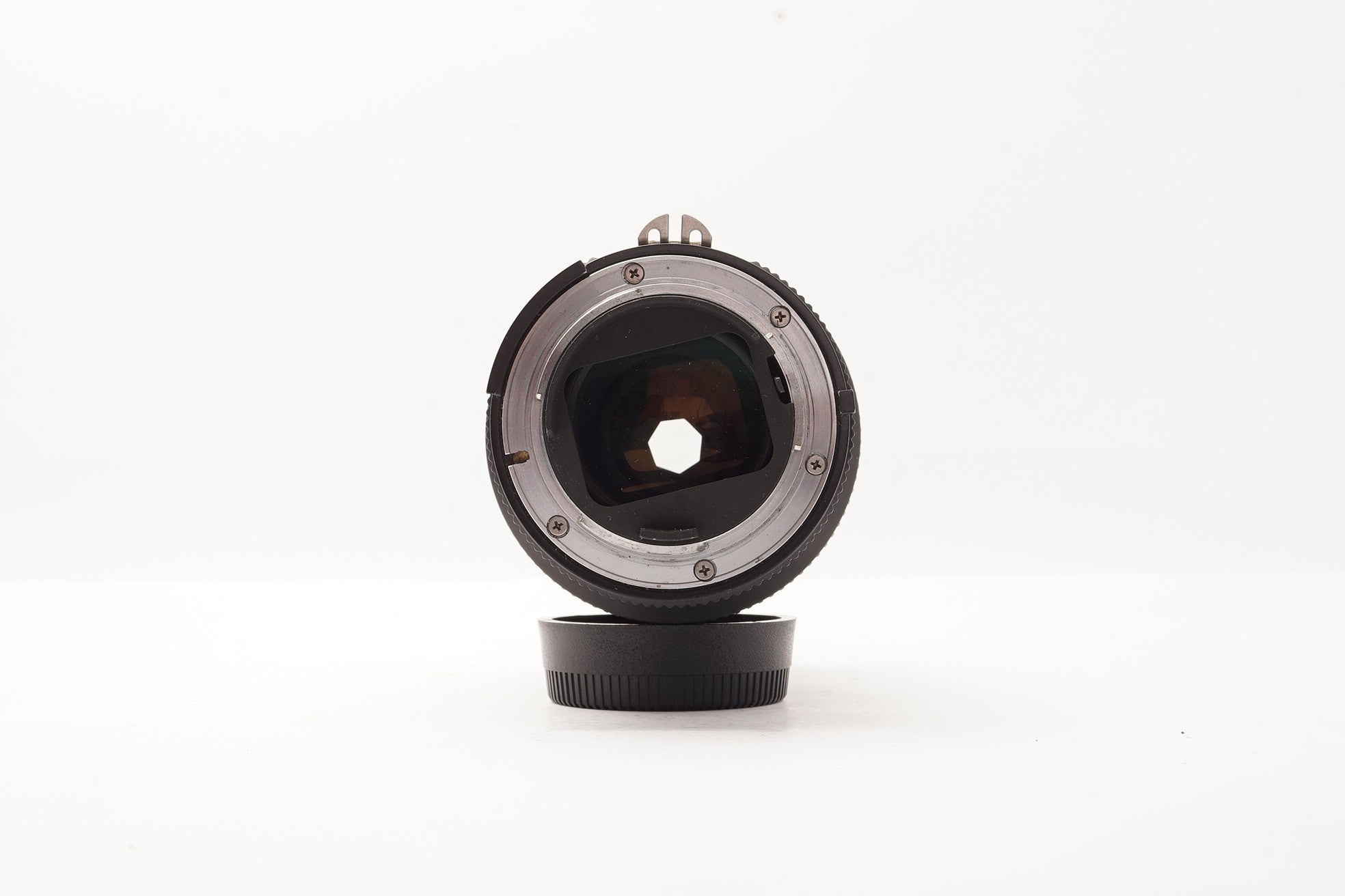 Nikon Zoom-Nikkor 80-200mm f/4.5 AI Lens