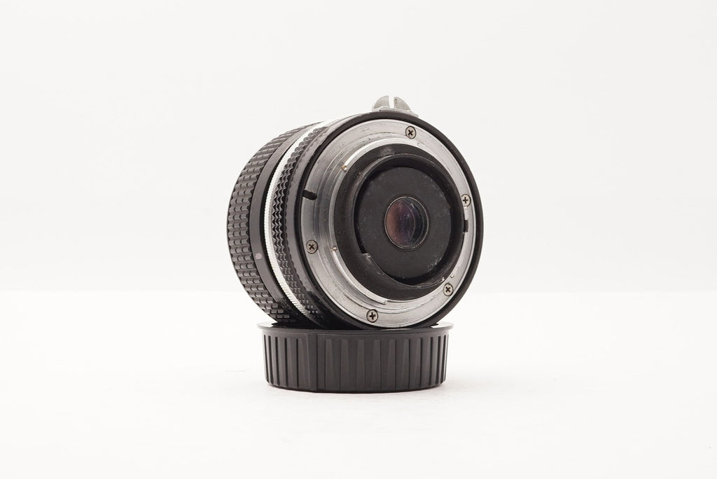 Nikon Nikkor 28mm f/3.5 F-Mount Lens