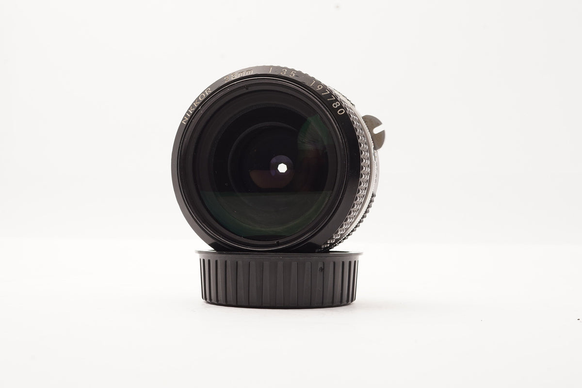 Nikon Nikkor 28mm f/3.5 F-Mount Lens – view 3