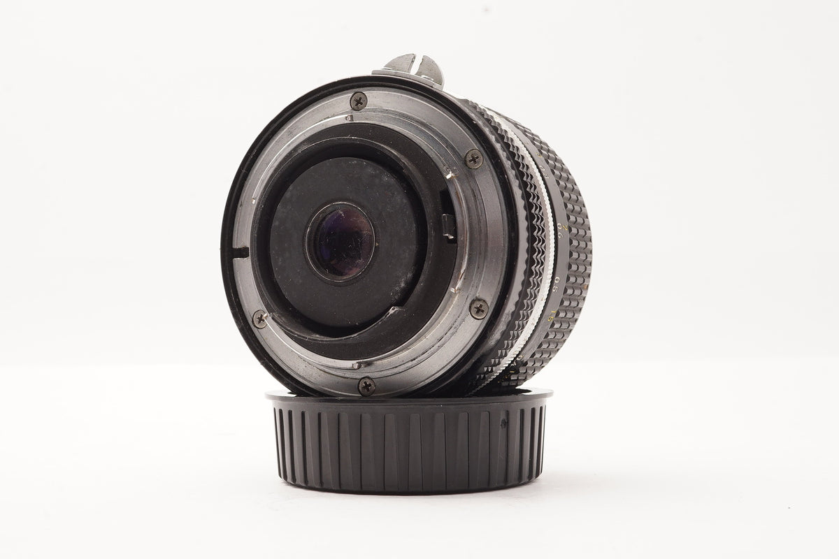 Nikon Nikkor 28mm f/3.5 F-Mount Lens – view 5