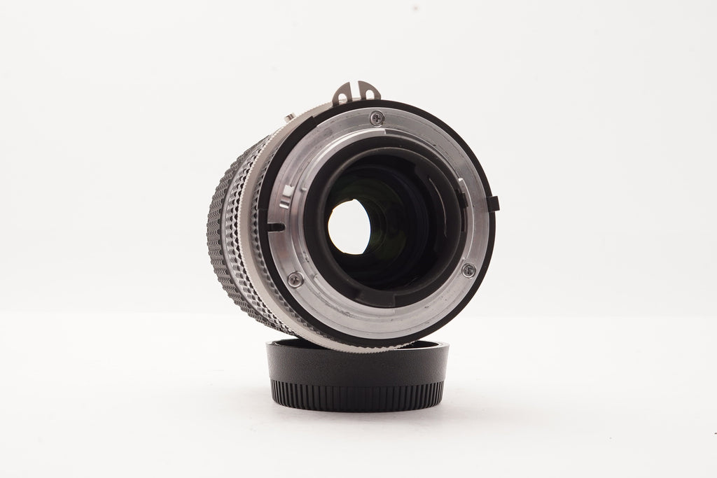 Nikon Zoom-Nikkor 28-85mm f3.5-4.5 AI-S – Very Good