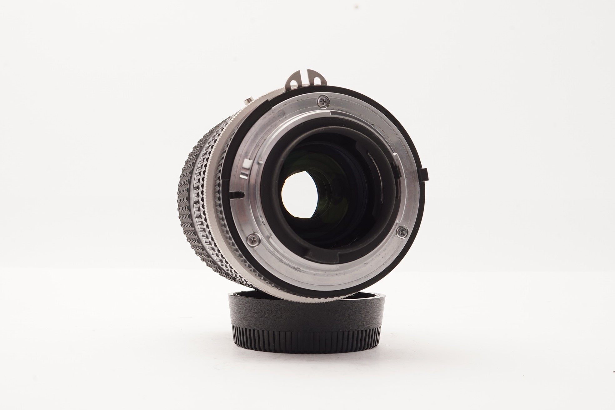 Nikon Zoom-Nikkor 28-85mm f3.5-4.5 AI-S – Very Good