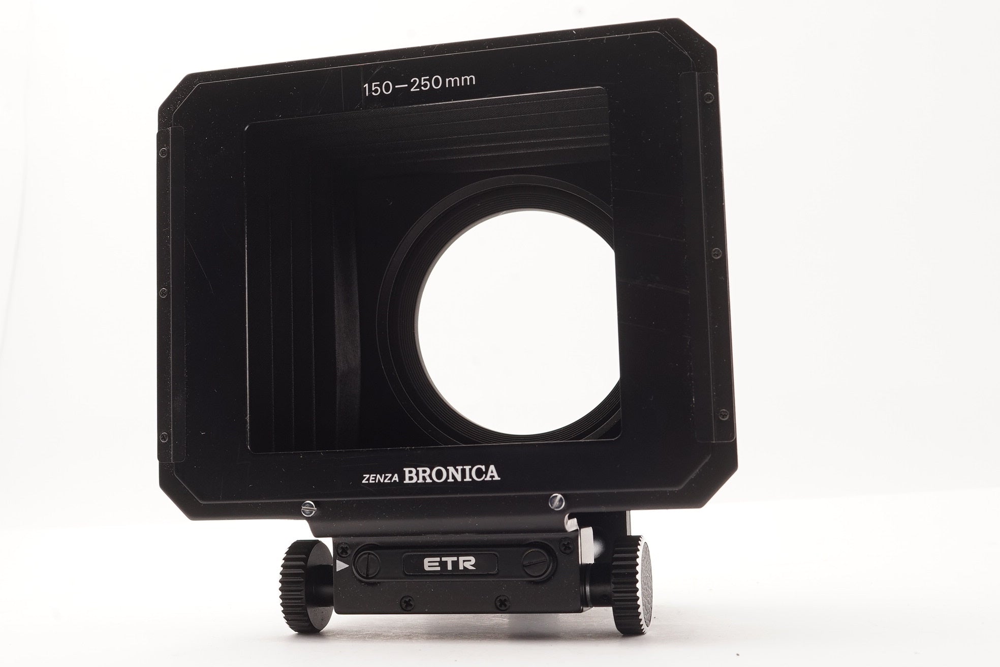 Zenza Bronica ETR Professional Lens Hood-E – Very Good