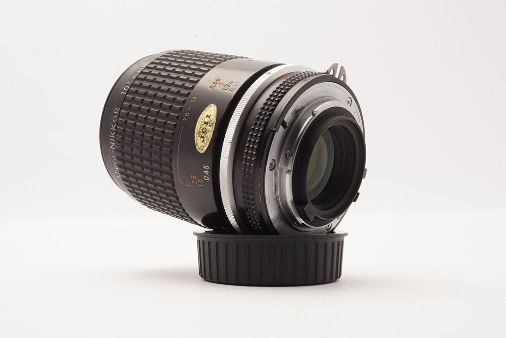 Nikon Micro-Nikkor 105mm f2.8 AI-S – Very Good
