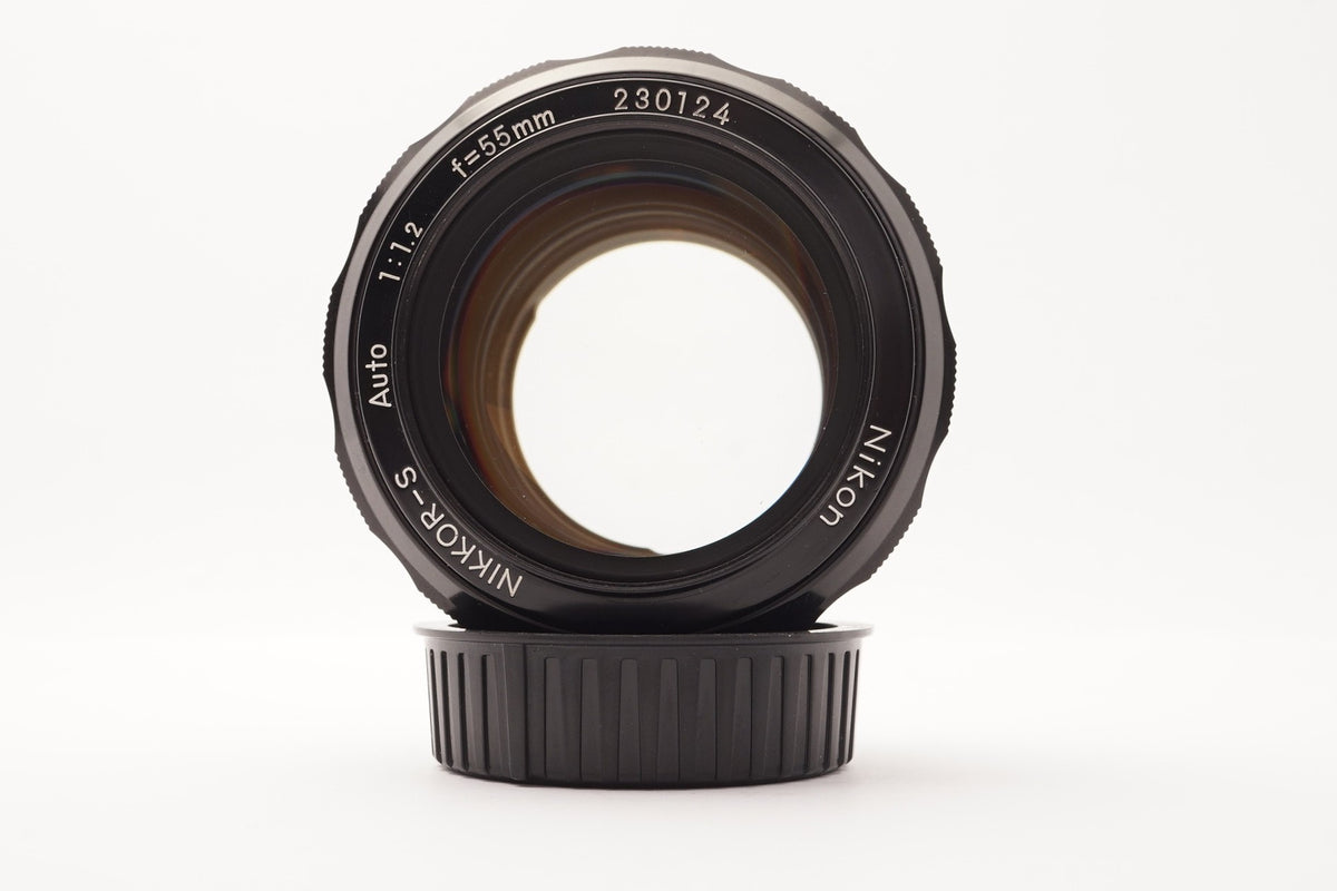 Nikon Nikkor-S Auto 55mm f1.2 (Pre-AI) – view 6