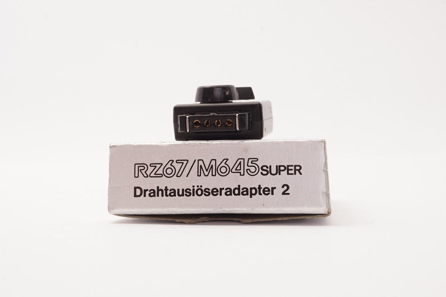 Mamiya M645/RZ Cable Release Adapter 2 – Very Good