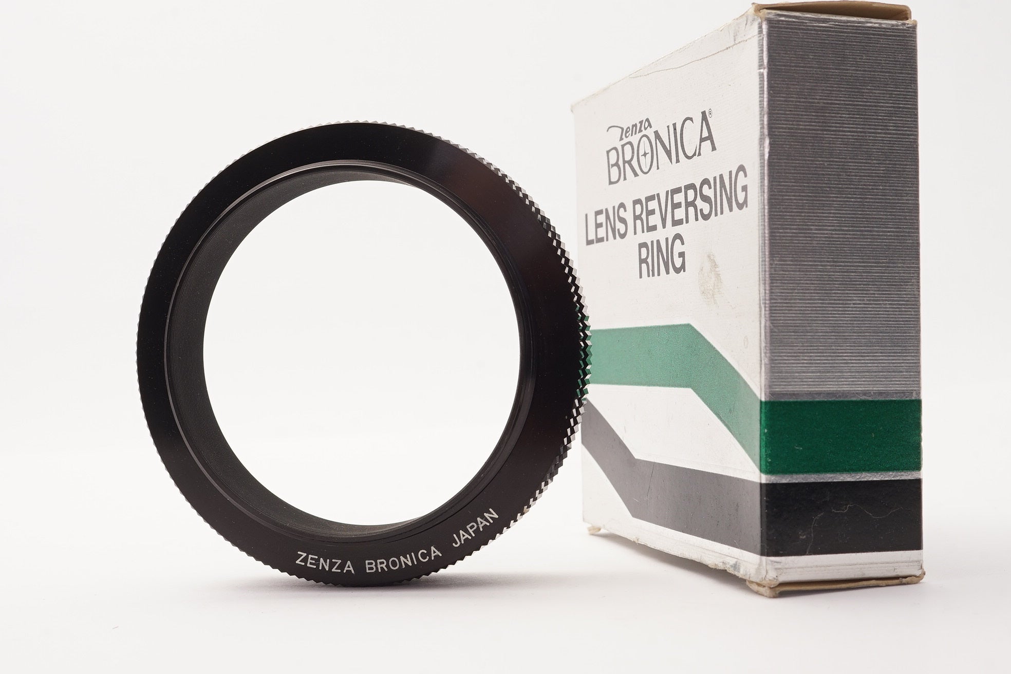 Bronica S2/S2a Lens Reversing Ring – Very Good