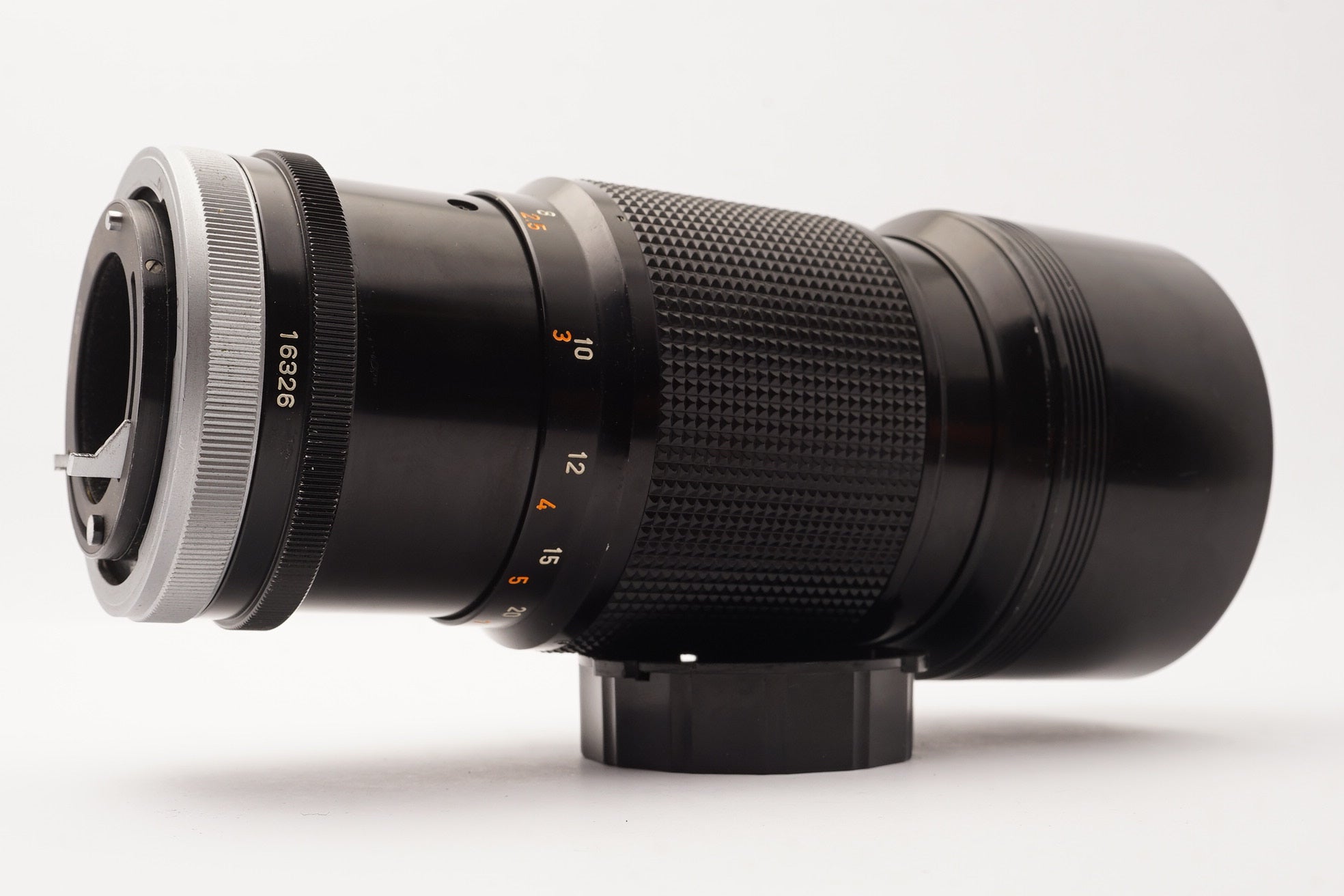 Canon FD 200mm f2.8 S.S.C – view 4