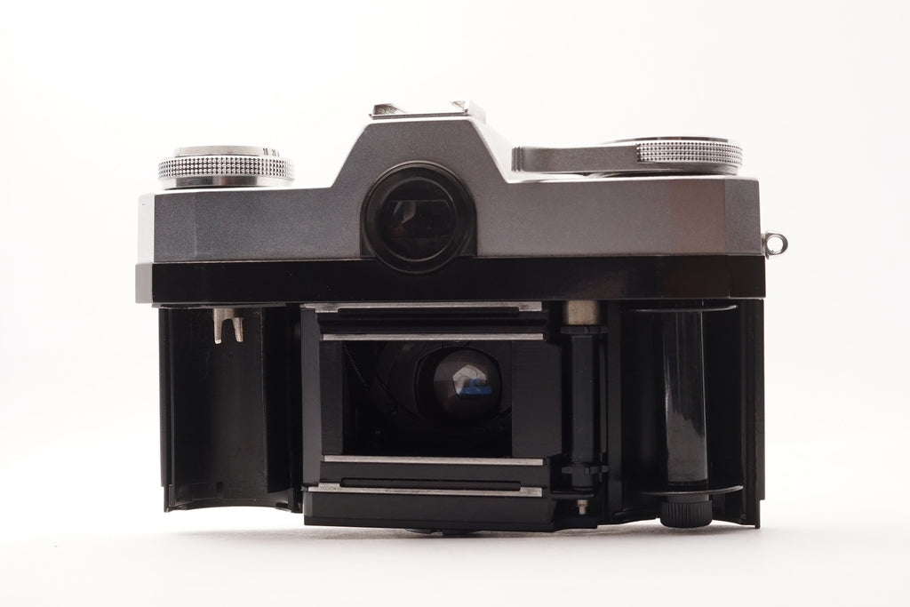 Zeiss Ikon Contaflex Super with Tessar 50mm f/2.8 – main product view