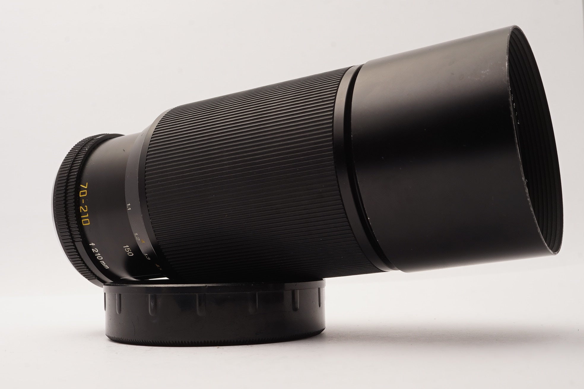 Leitz Vario-Elmar-R 70-210mm f/4 3-Cam Lens – main product view