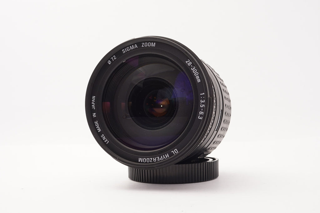 Sigma 28-300mm f/3.5-6.3 DL Aspherical IF Minolta AF Lens – main product view