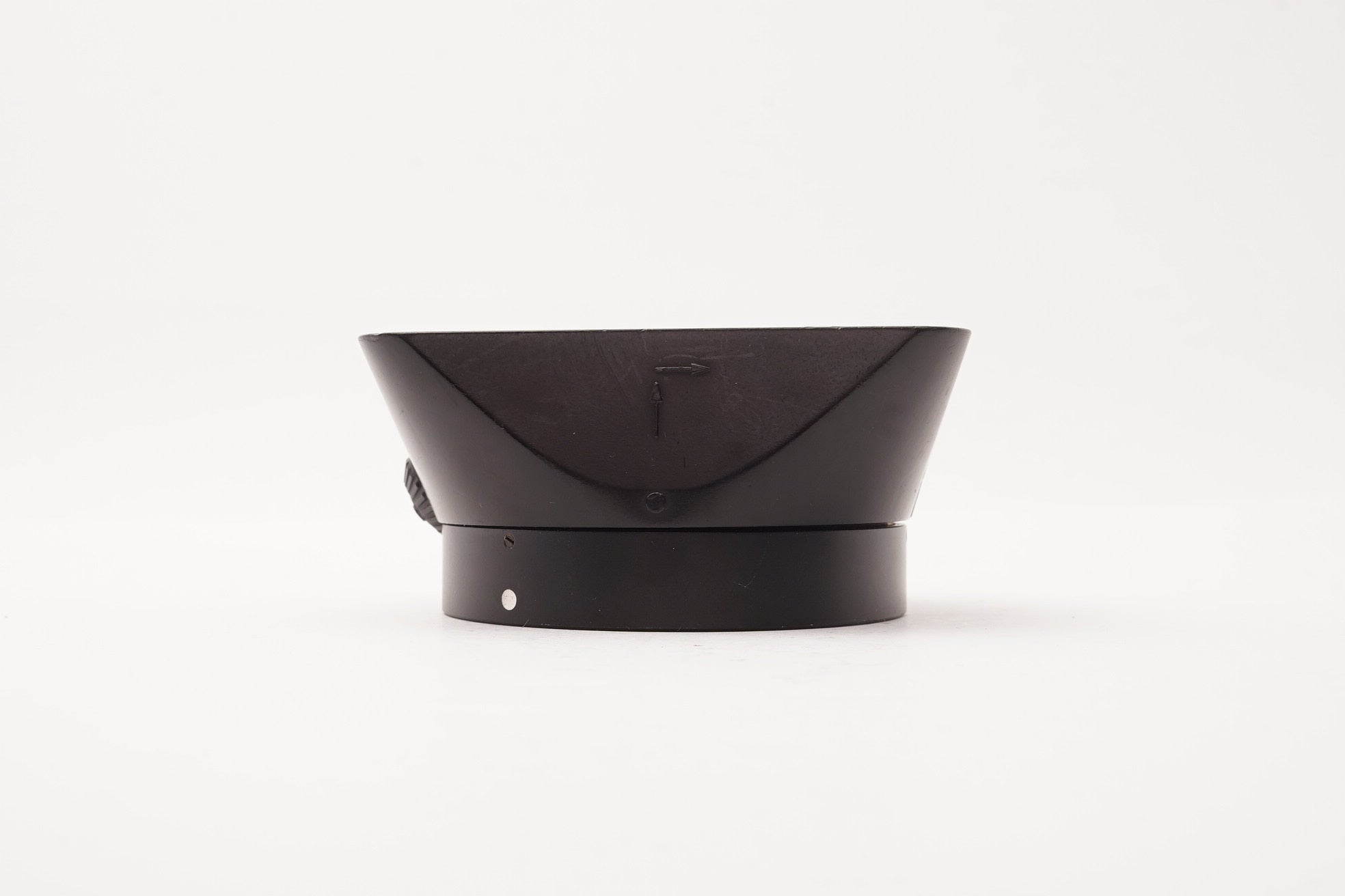 Leica Series VII Lens Hood 12509 for R 28mm / 35mm – view 3