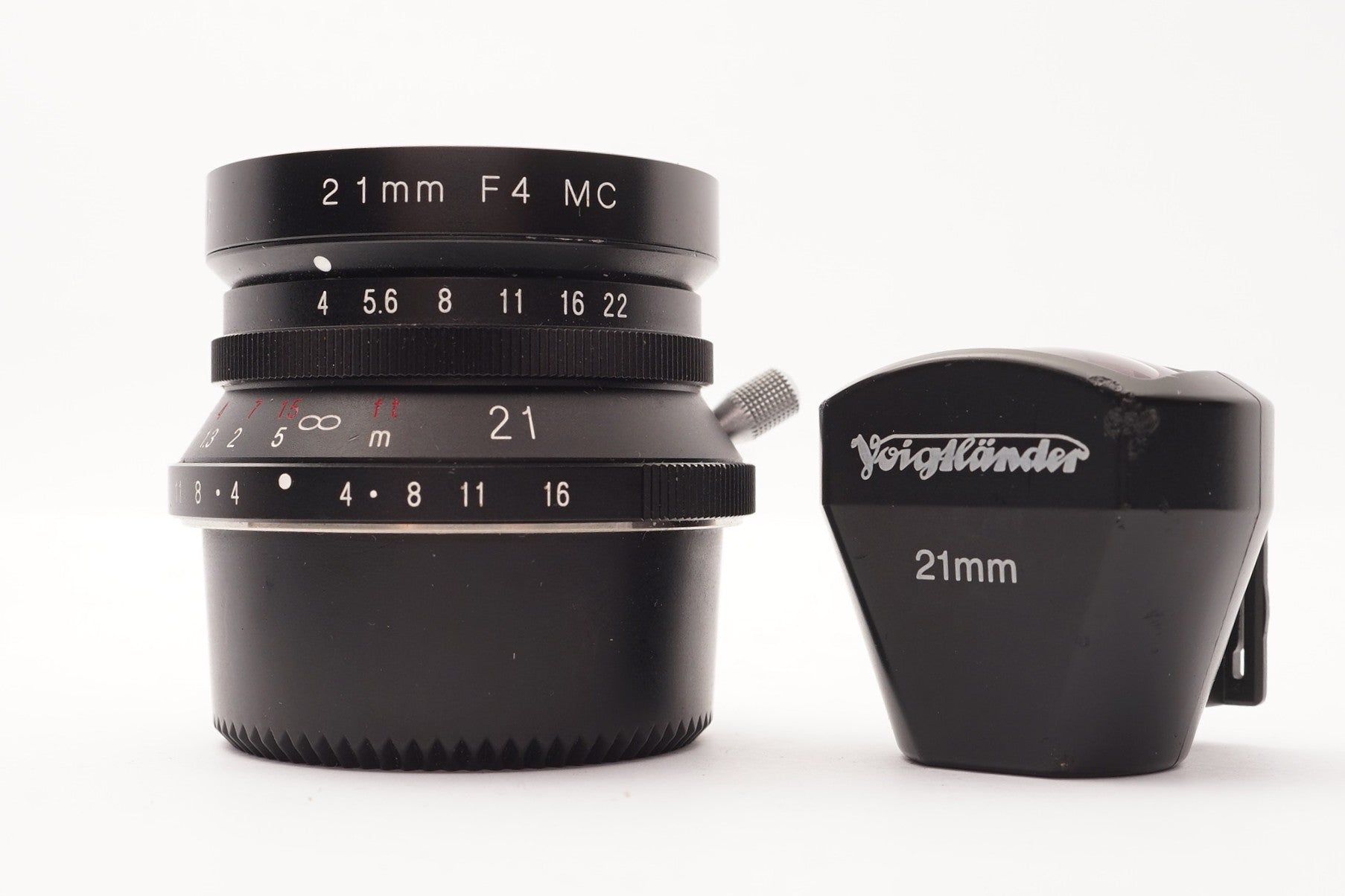 Voigtländer Color-Skopar 21mm f/4 LTM Lens with Viewfinder – main product view