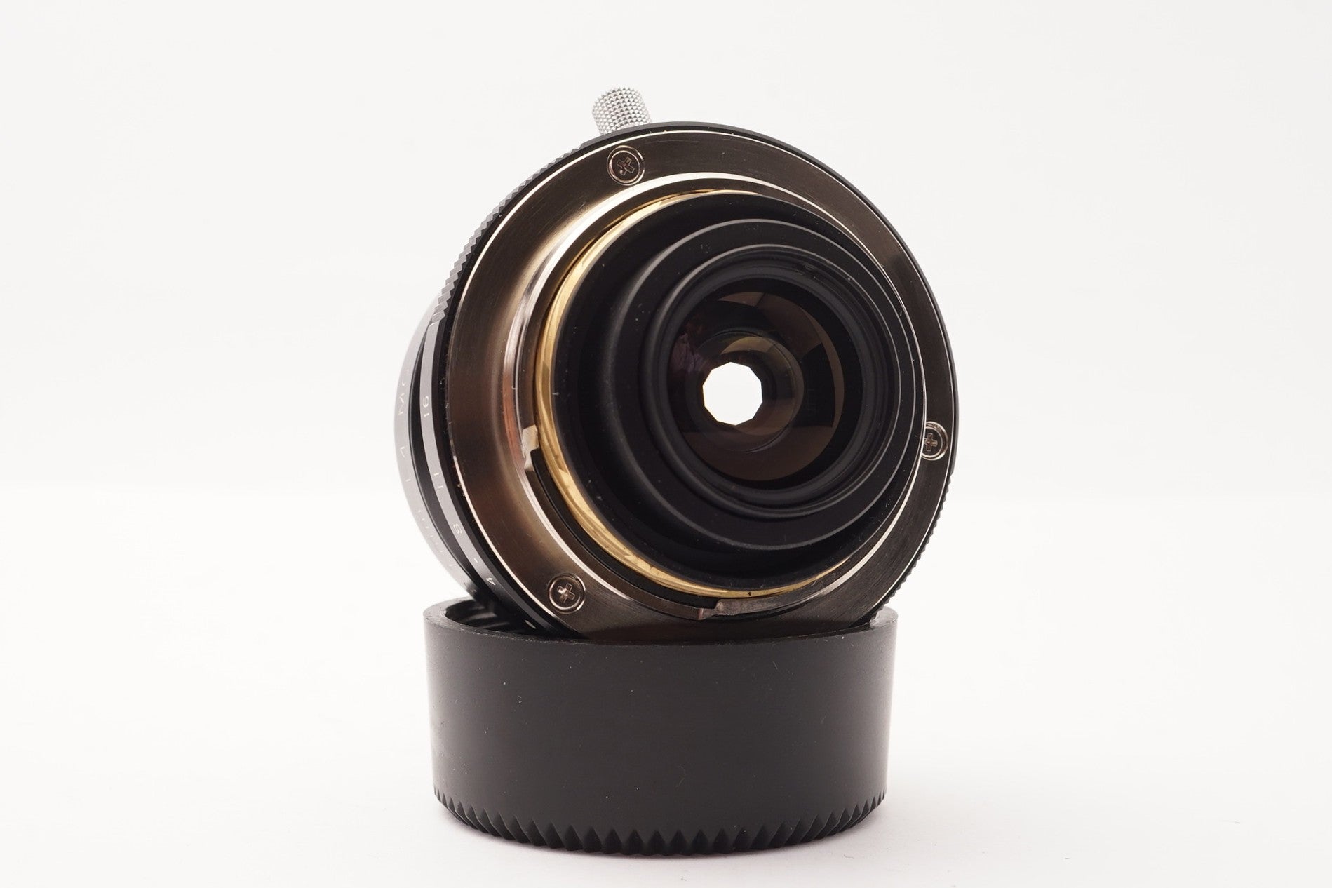 Voigtländer Color-Skopar 21mm f/4 LTM Lens with Viewfinder – view 5