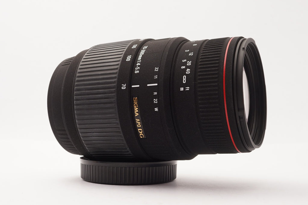 Sigma 70-300mm f/4-5.6 APO DG Sony/Minolta A-Mount Lens – main product view