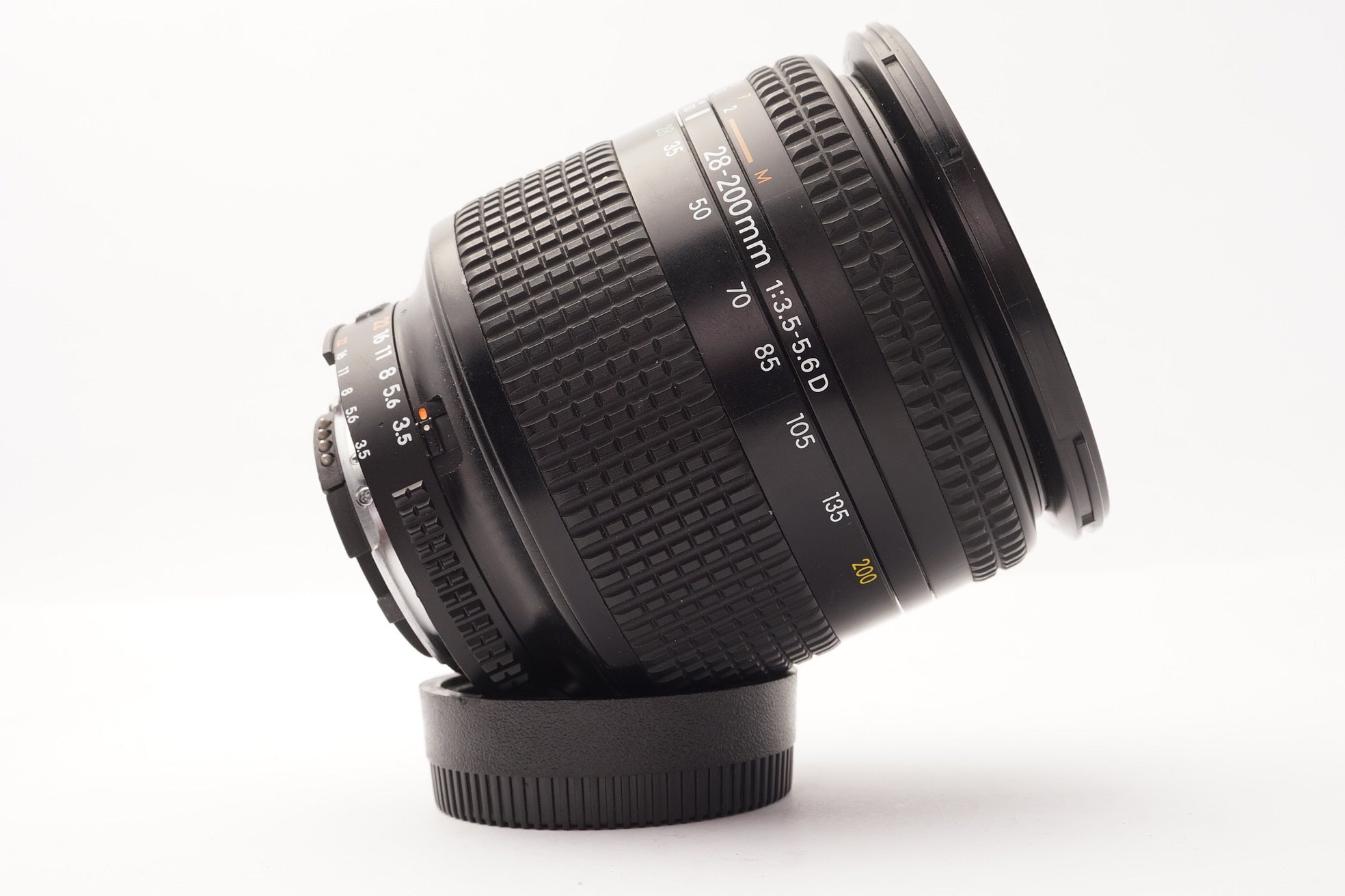 Nikon AF Nikkor 28-200mm f/3.5-5.6D Lens – main product view