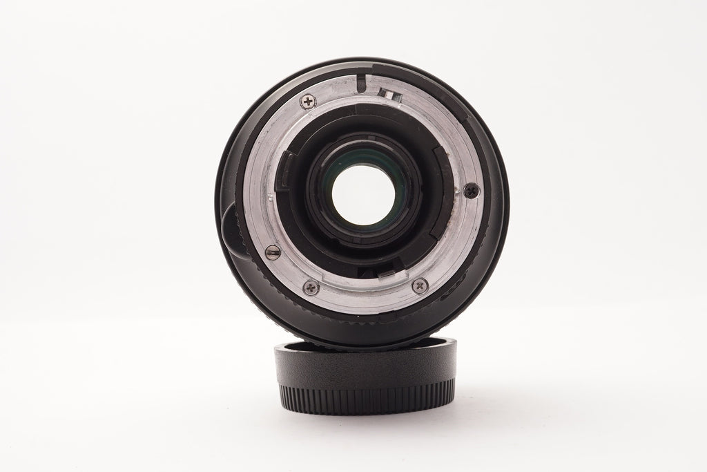Nikon AF Nikkor 28-200mm f/3.5-5.6D Lens – view 3