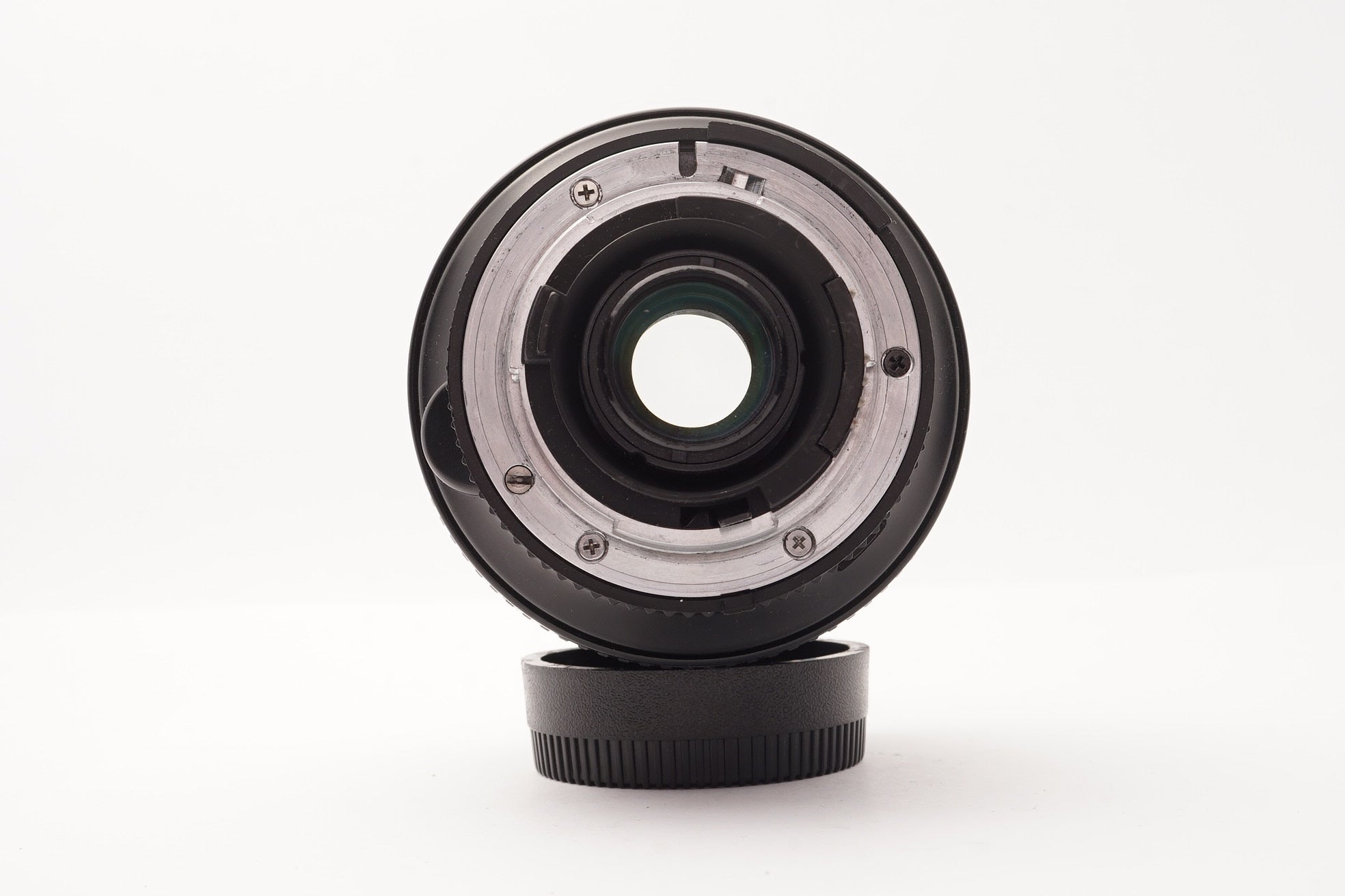 Nikon AF Nikkor 28-200mm f/3.5-5.6D Lens – view 3