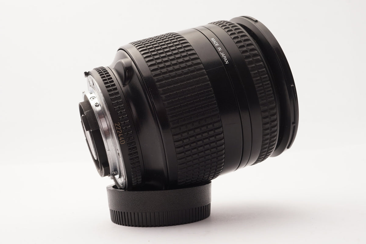 Nikon AF Nikkor 28-200mm f/3.5-5.6D Lens – view 5