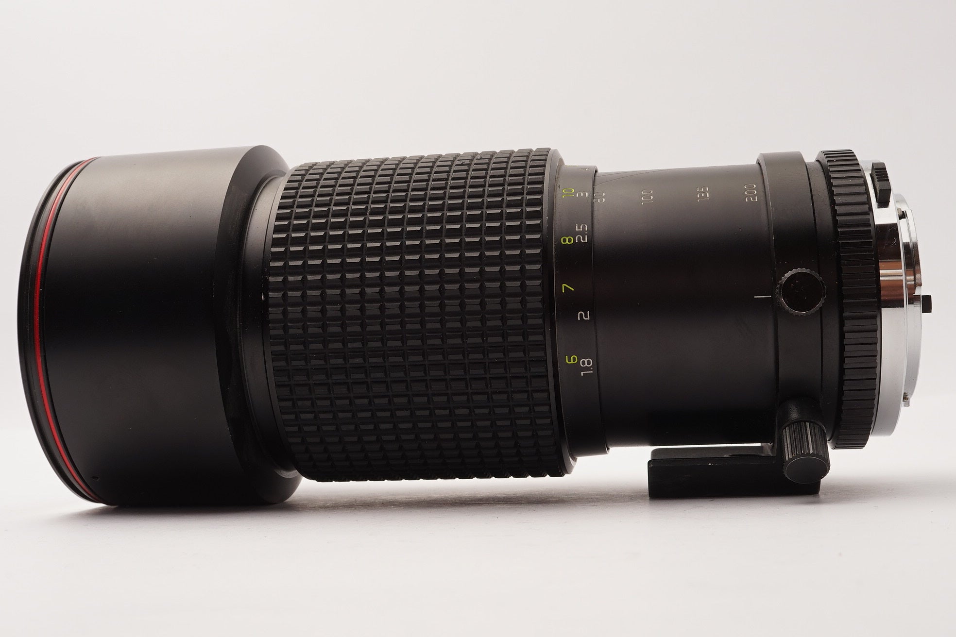 Tokina AT-X SD 80-200mm f/2.8 Olympus OM Lens – main product view