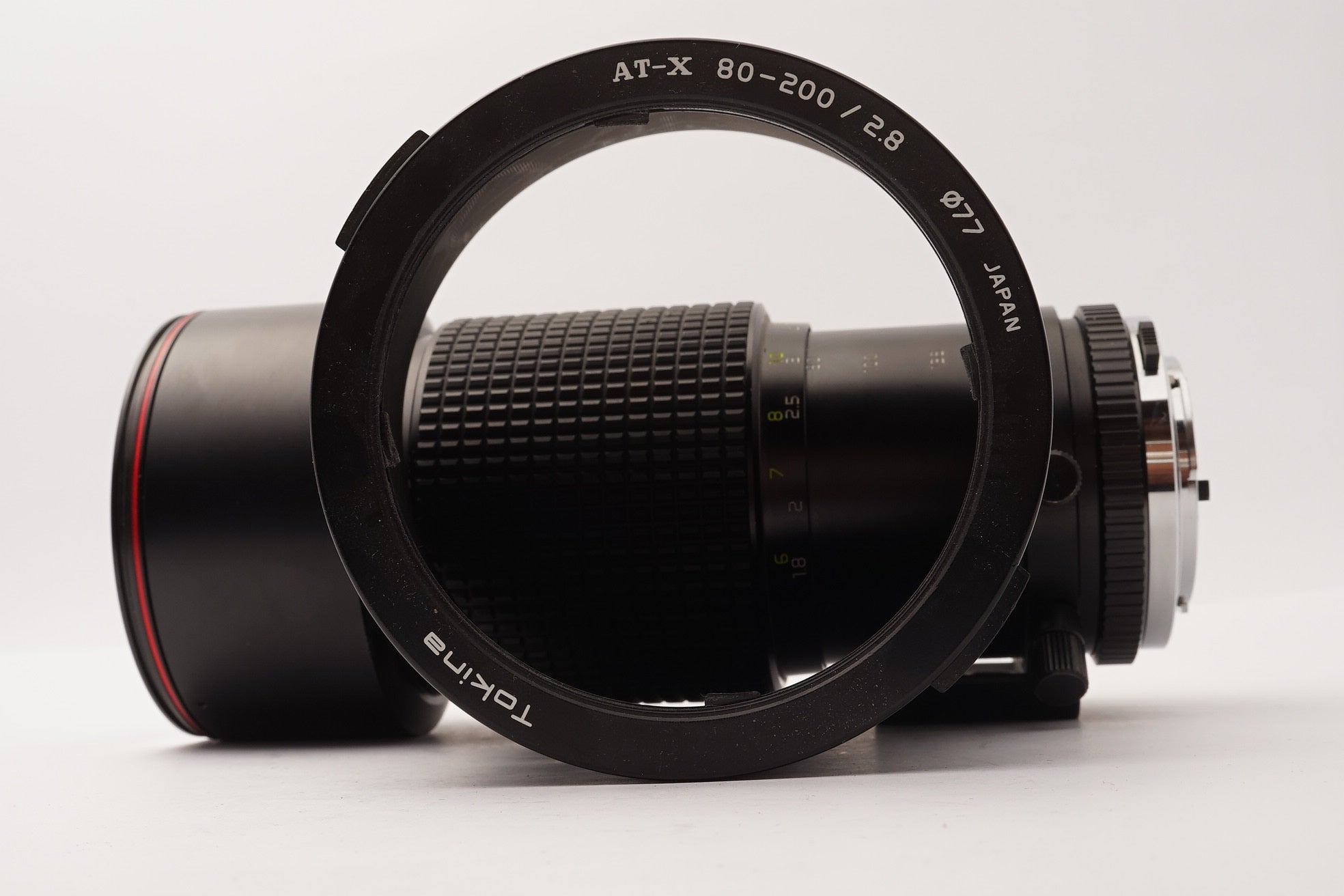 Tokina AT-X SD 80-200mm f/2.8 Olympus OM Lens – view 3