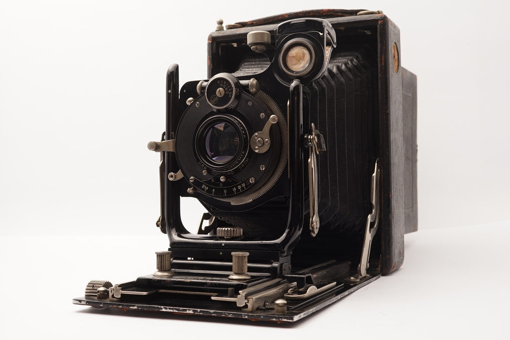 ICA Ideal B 9×12 Folding Plate Camera with Zeiss 13.5cm f/6.8 – view 2
