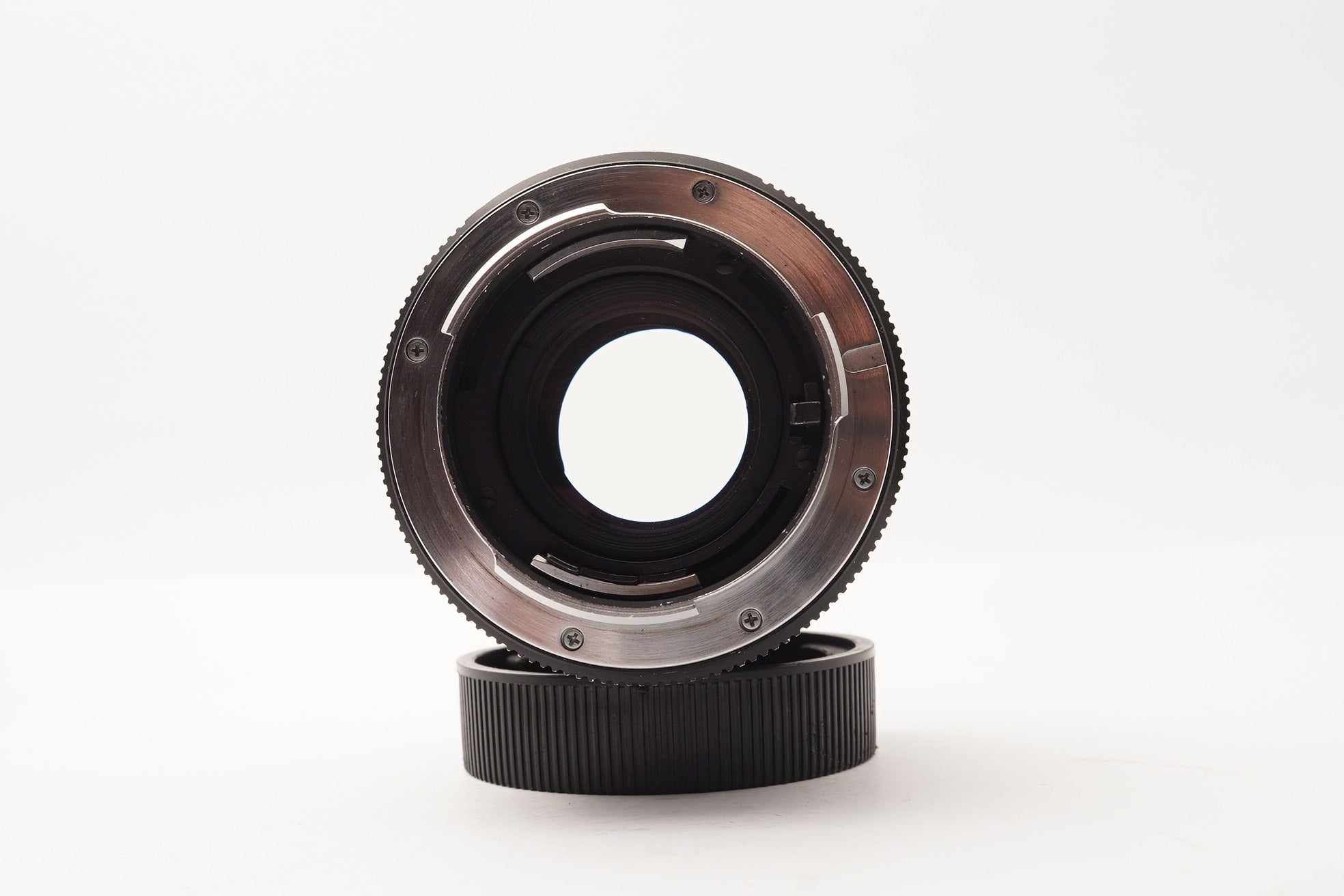 Leica Elmarit-R 90mm f/2.8 3-Cam Lens – view 2