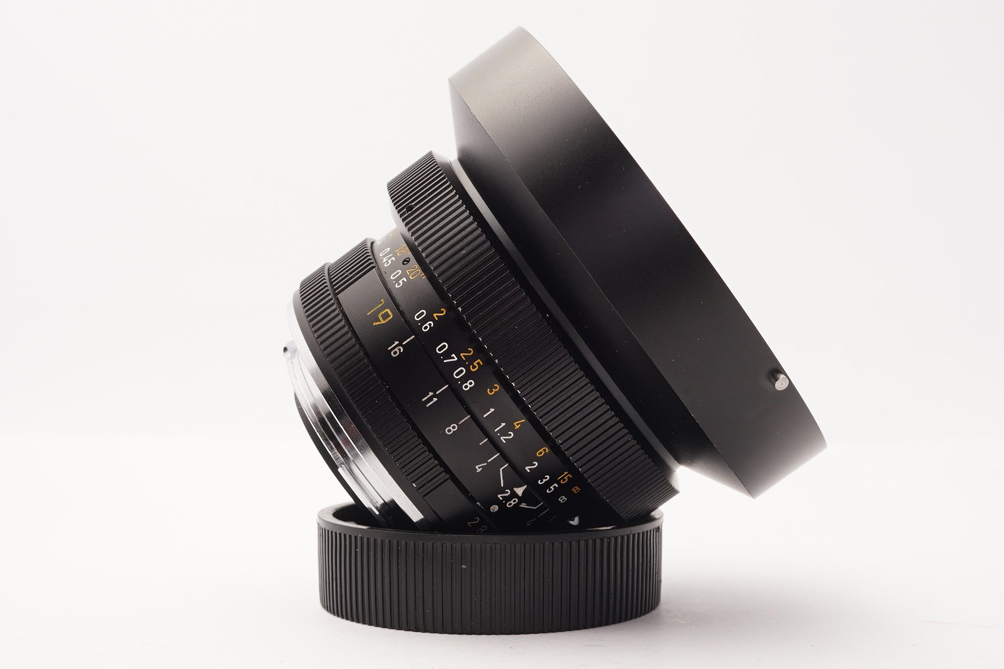 Leica Elmarit-R 19mm f/2.8 3-Cam Lens – view 2