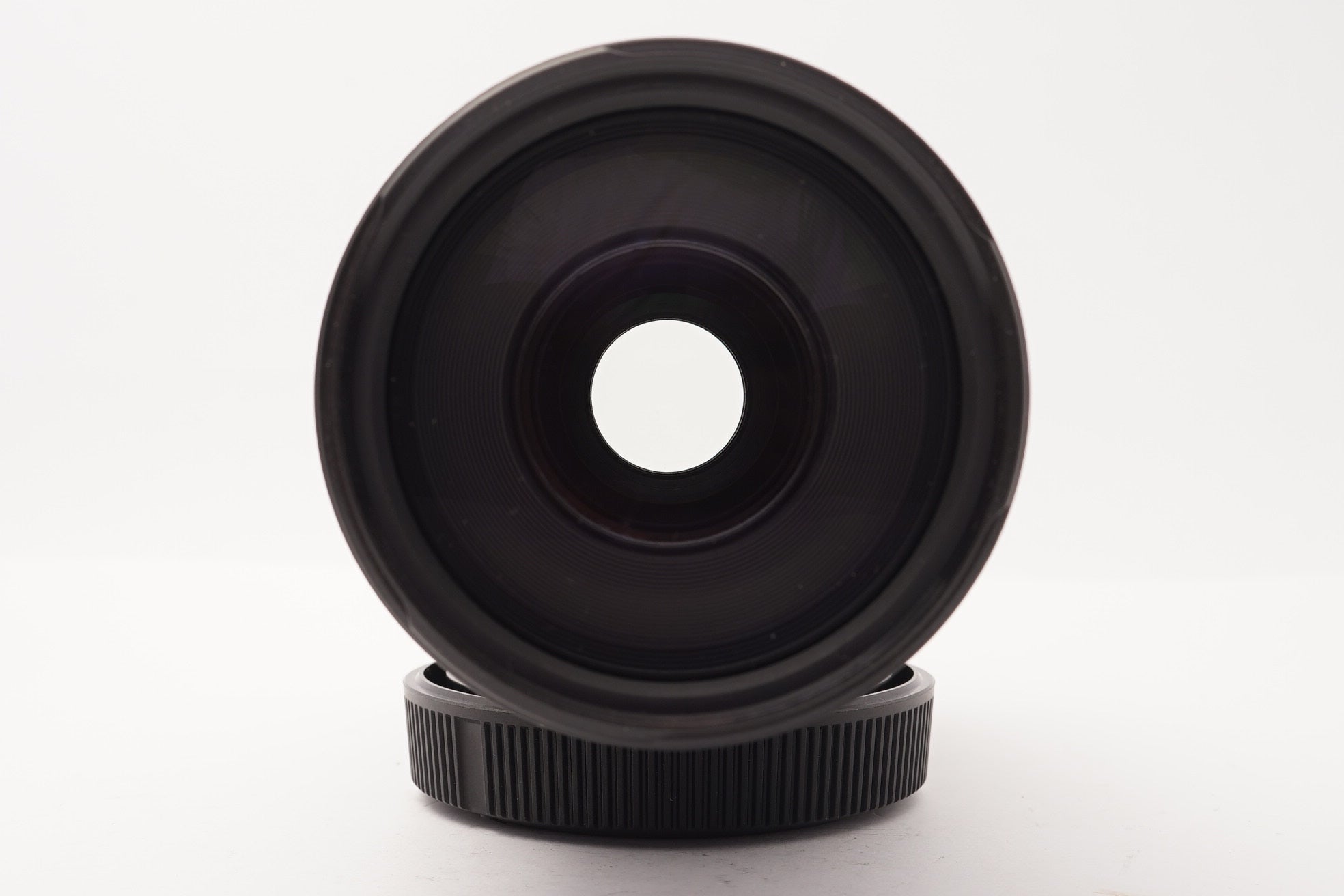 Canon RF 75-300mm f/4-5.6 Lens – view 3