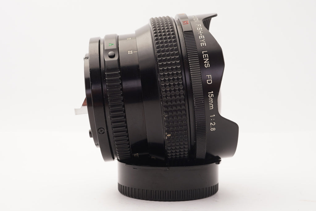 Canon FD 15mm f/2.8 Fisheye Lens – view 3