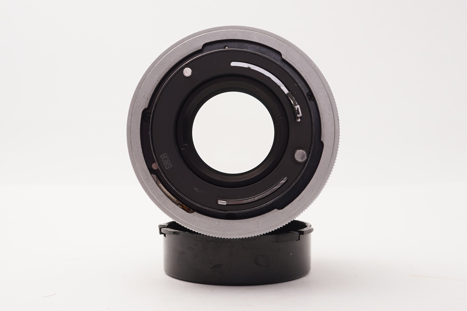 Canon FD 85mm f/1.8 S.S.C. Lens – view 3