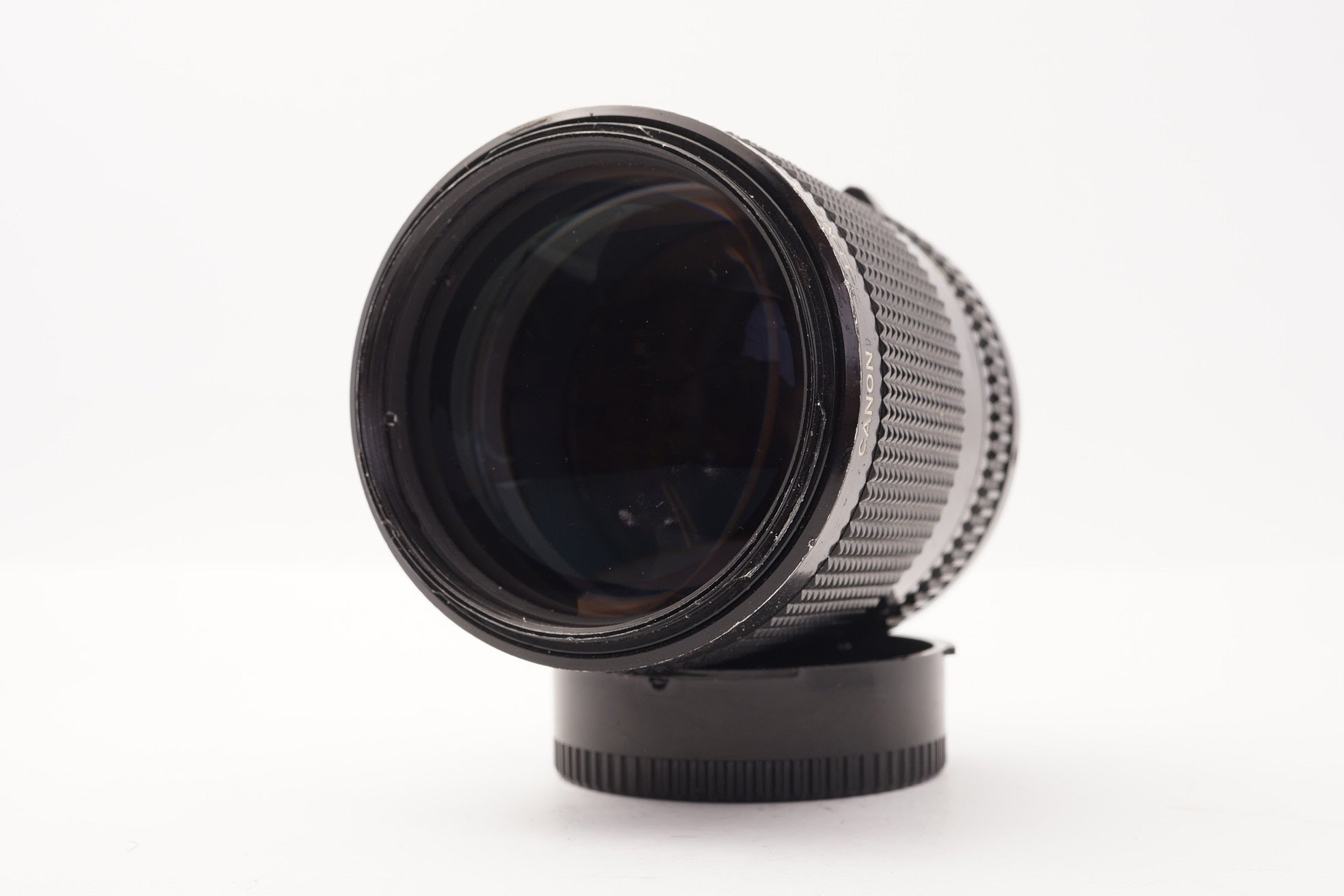Canon FD 100mm f/2 Lens – view 3