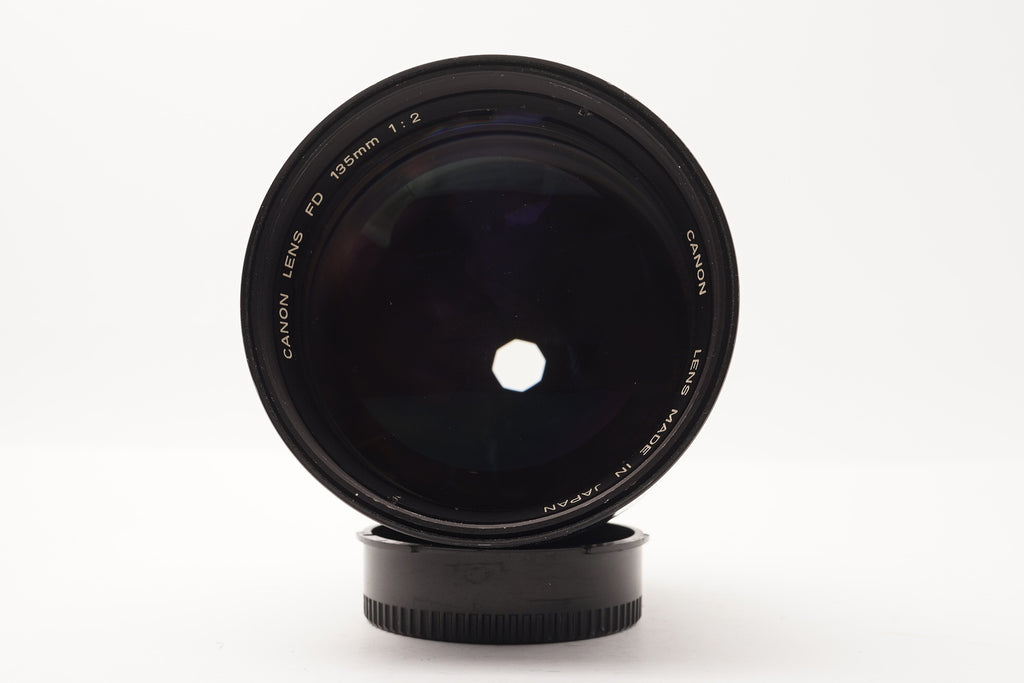 Canon FD 135mm f/2 Lens – view 2