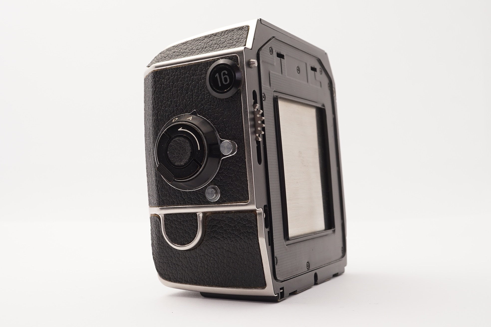 Bronica EC 6×4.5 Film Magazine – view 3