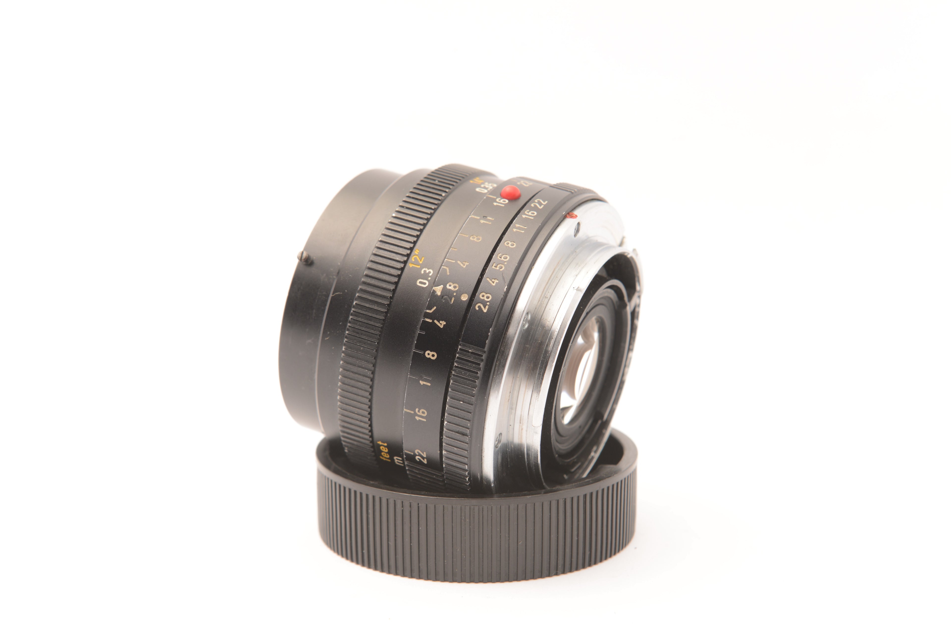 Leica Elmarit-R 28mm f/2.8 Lens – view 2