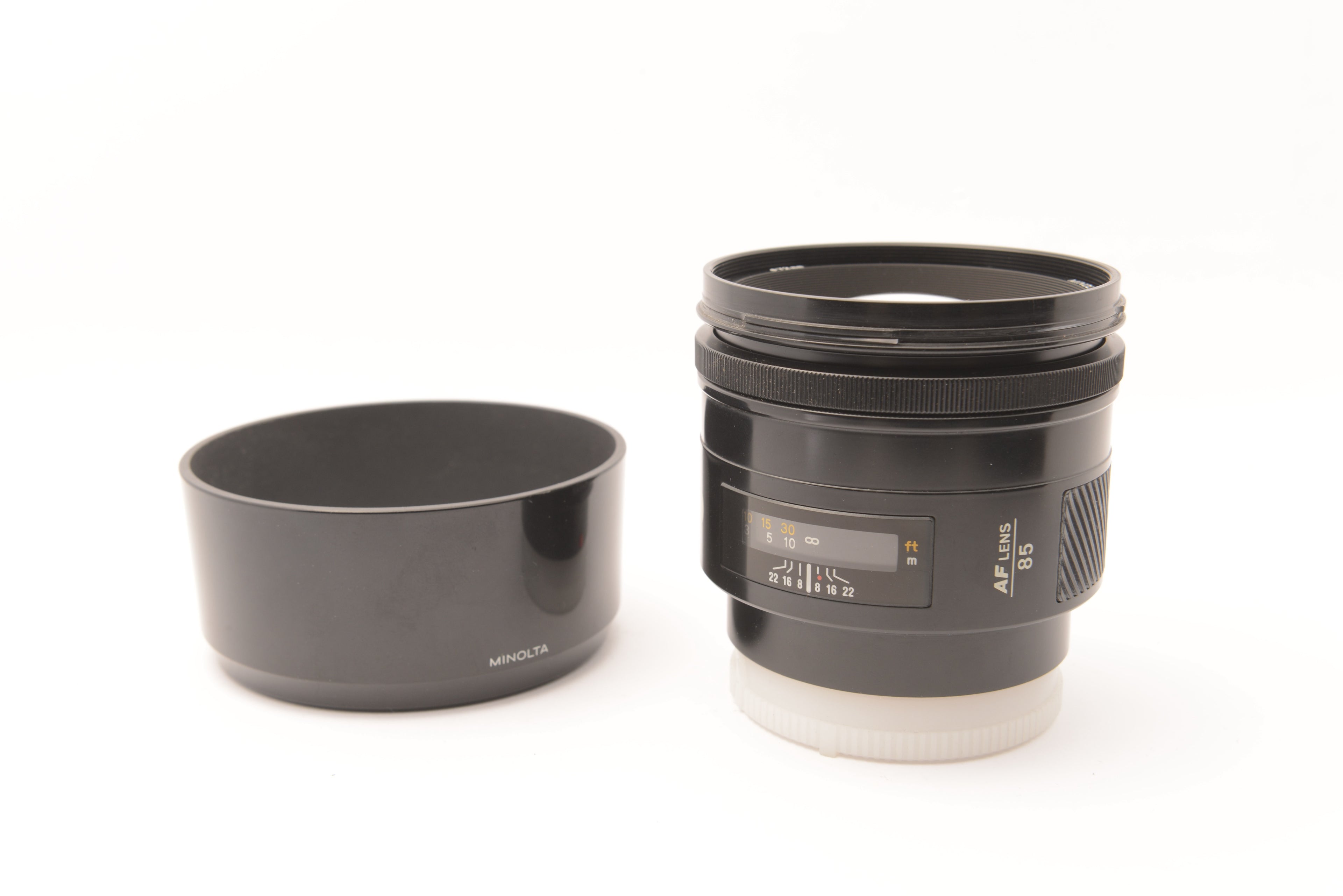Minolta AF 85mm f/1.4 Lens – view 6