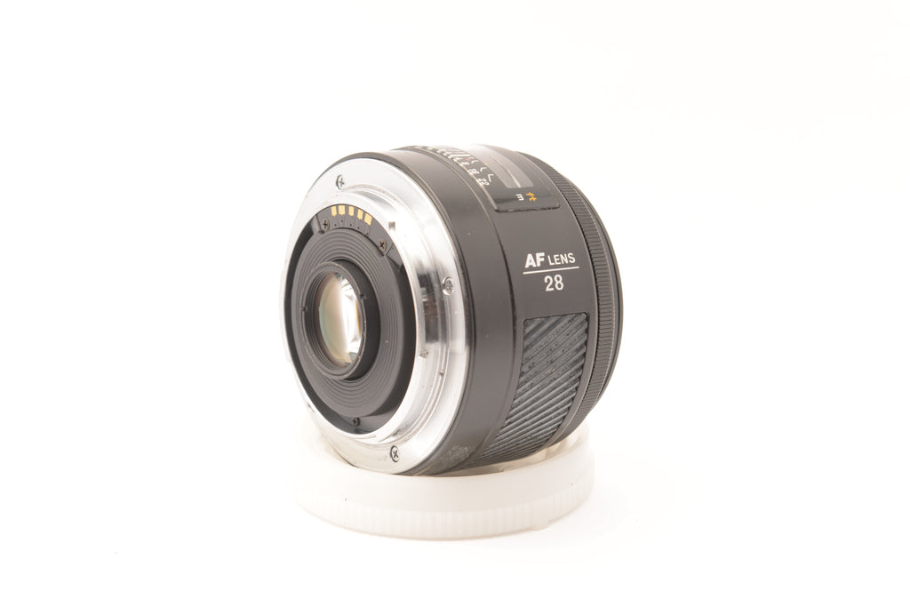 Minolta AF 28mm f/2.8 Lens – view 3